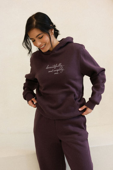 "Uniquely me" Cloud Hoodie Cursive Front