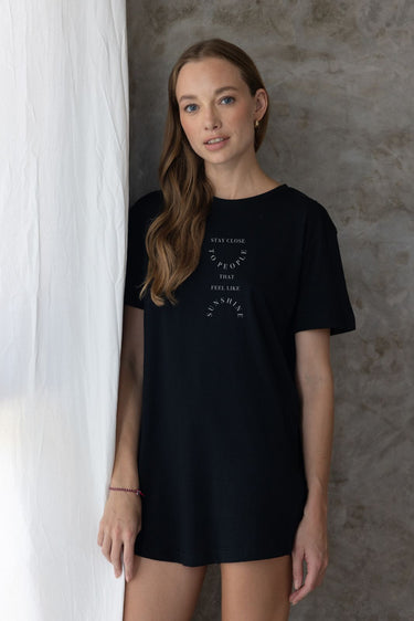 "Sunshine People" Bed Tee