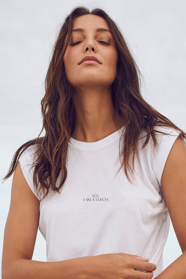 "I am Witch" Roll Tee